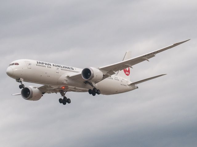 Boeing 787-9 Dreamliner (JA877J) - 5/23/2020