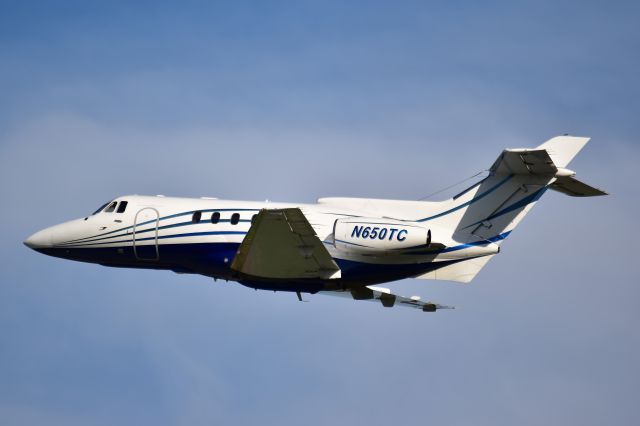 Hawker 800 (N650TC)