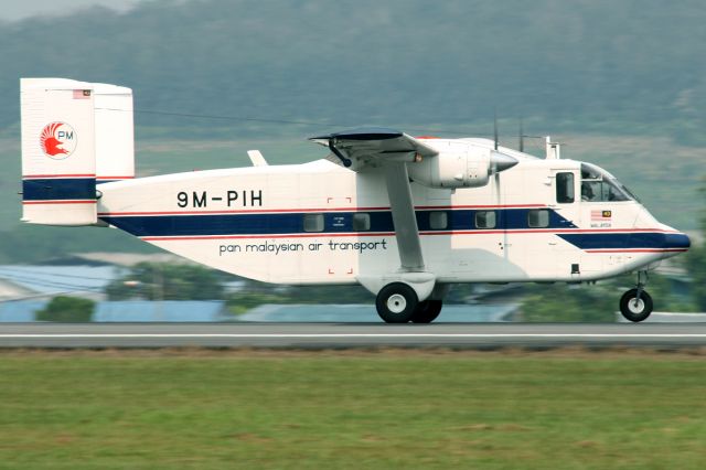 Short Skyvan (9M-PIH)