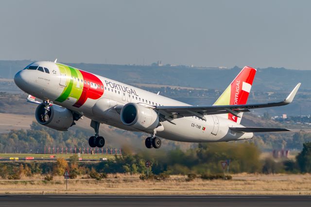 Airbus A320neo (CS-TVB)