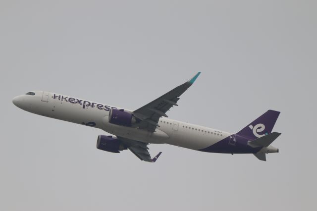 Airbus A321 (B-KKC)