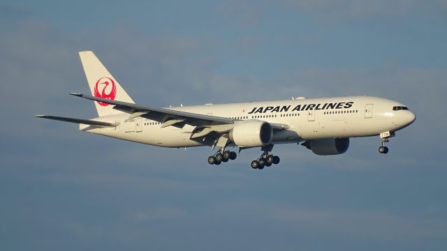 Boeing 777-200 (JA709J)