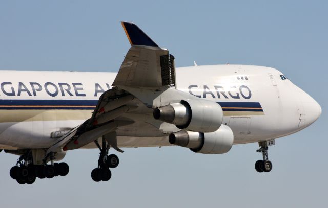 Boeing 747-400 (9V-SFO)