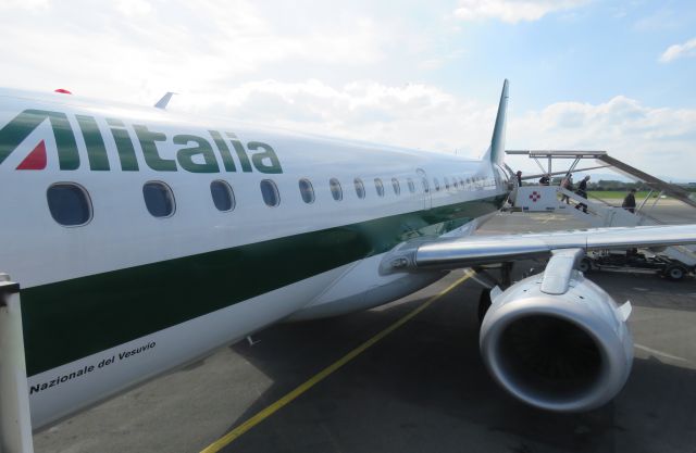 Embraer ERJ-190 (EI-RNA) - Florence Italy Apr 12 2016