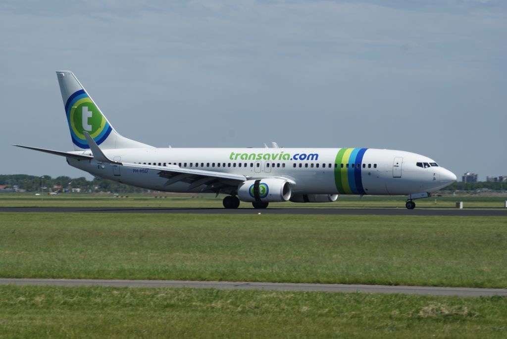 Boeing 737-800 (PH-HSD) - Transavia B737-8K2 cn39260