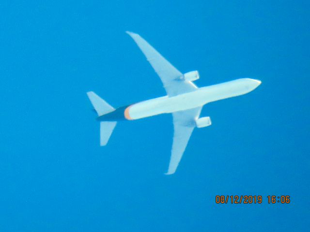 BOEING 767-300 (N336UP)