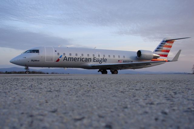 Canadair Regional Jet CRJ-200 (N955SW) - The first CRJ-200 to wear the new American paint scheme!