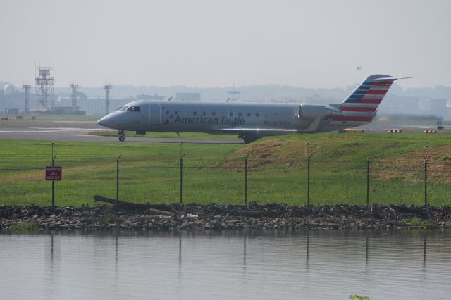 Canadair Regional Jet CRJ-200 (N213PS)