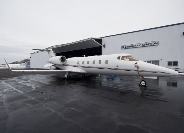 Learjet 60 (N717FF) - Taken when a friend of mine flew up to SFZ back in the winter