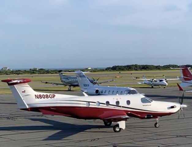 Pilatus PC-12 (N808GP)