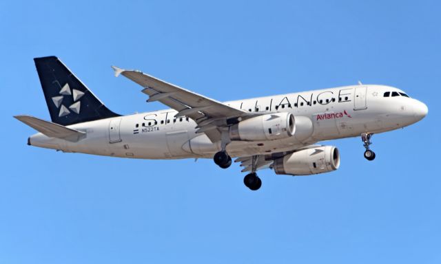 Airbus A319 (N522TA) - Star Alliance Livery