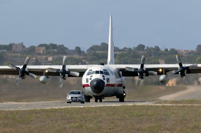 Lockheed C-130 Hercules (SU-BKU)