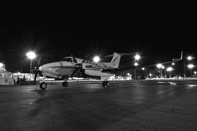 Beechcraft Super King Air 200 (SLG1) - Sitting on the ramp in Regina.