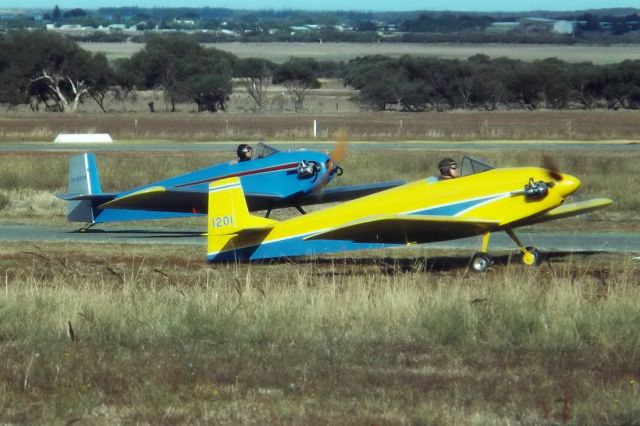 N1201 — - DRUINE D31 TURBULENT - REG : 1201 - 10-034 - GOOLWA SA. AUSTRALIA - YGWA (8/5/1993) 35MM SLIDE CONVERSION USING A LIGHTBOX AND A NIKON L810 DIGITAL CAMERA IN THE MACRO MODE