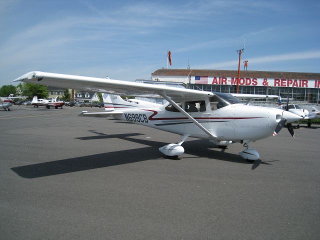 Cessna Skylane (N699CB) - 99ers Poker Run 2010