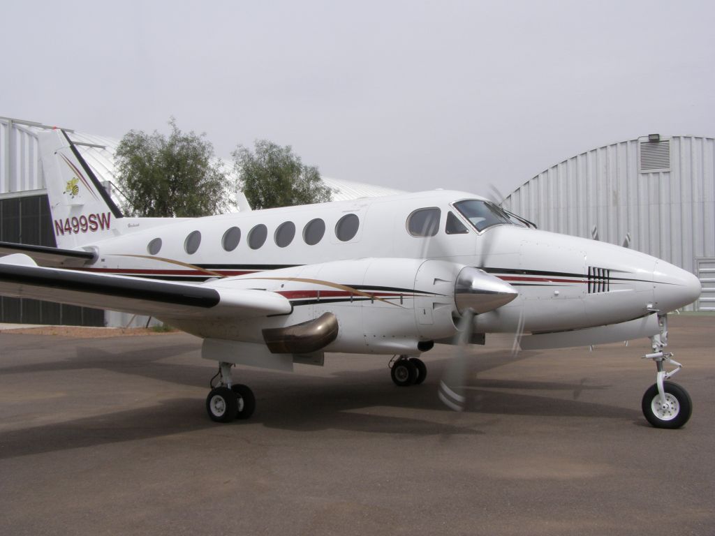 Beechcraft King Air 100 (N499SW)