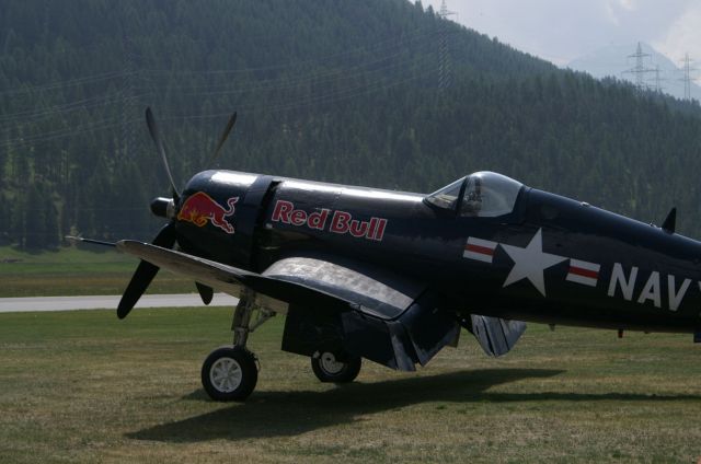 VOUGHT-SIKORSKY V-166 Corsair (OE-EAS)