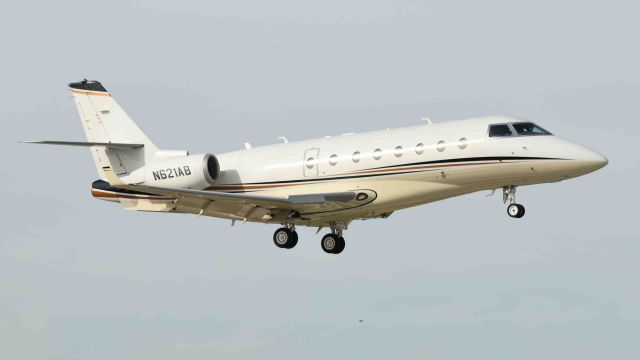 IAI Gulfstream G200 (N621AB)