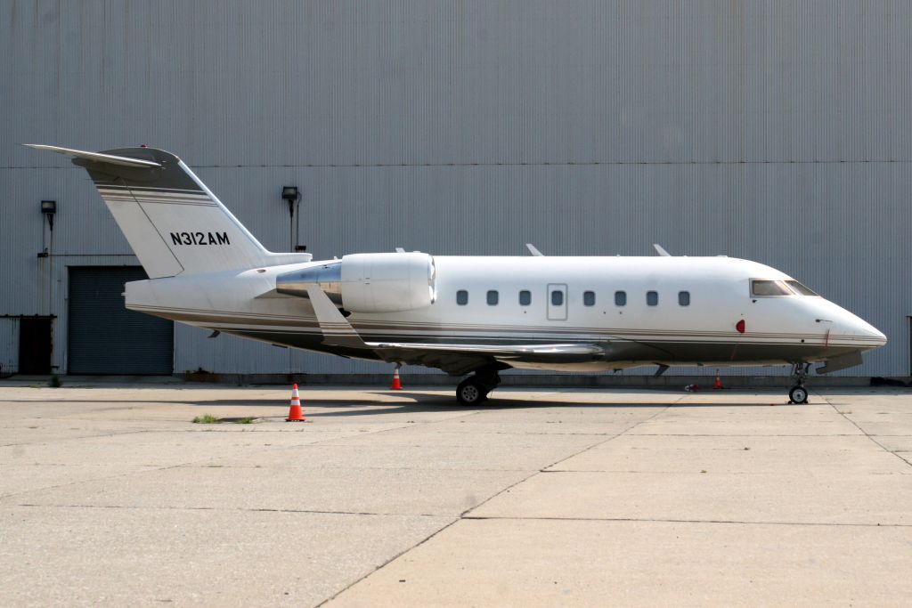 Canadair Challenger (N312AM) - 15-Jul-07