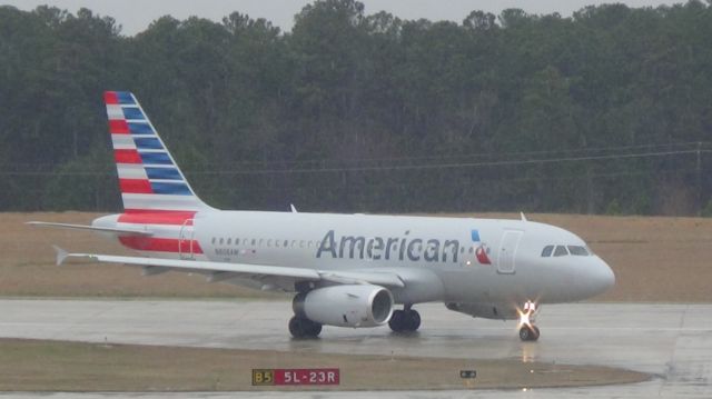 Airbus A319 (N808AW) - U.S Airways 1934 arriving from Charlotte at 3:10 P.M. on runway 5L.  Taken March 19, 2015.