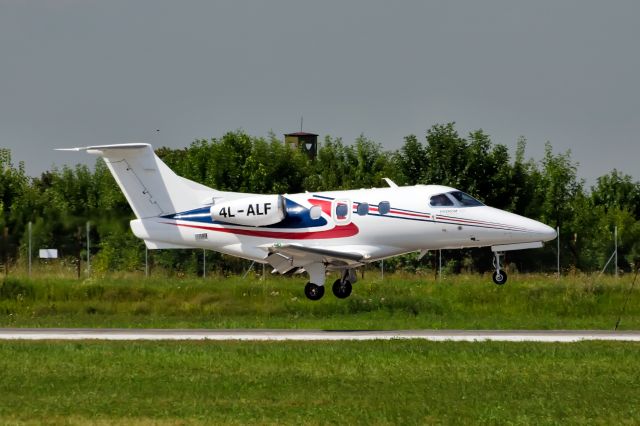 Embraer Phenom 100 (4L-ALF)