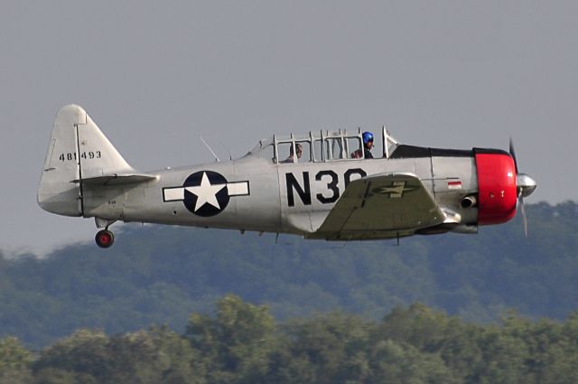 North American T-6 Texan (N36) - Seen at KFDK on 9/18/2009.      a href=http://discussions.flightaware.com/profile.php?mode=viewprofile&u=269247  Profile/a