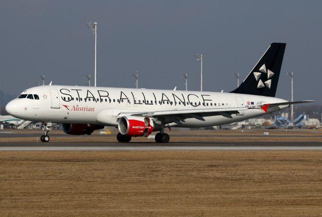 Airbus A320 (OE-LBZ)