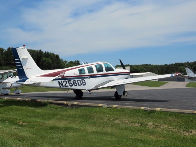 Beechcraft Bonanza (36) (N256DB) - A very nice Bonanza.