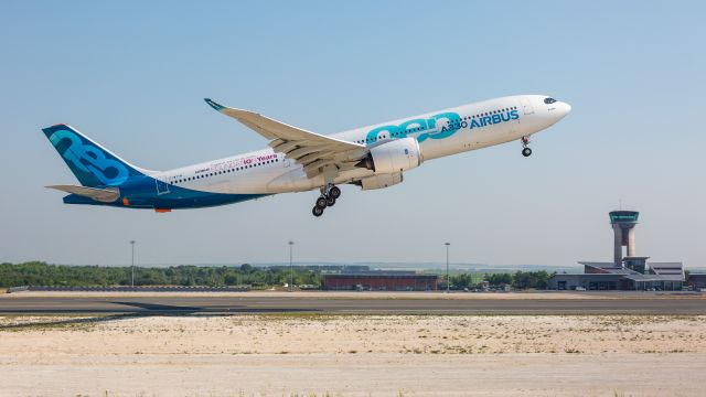 Airbus A330-900 (F-WTTN)