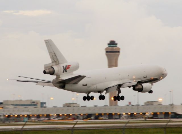 McDonnell Douglas DC-10 (C-GKFD)