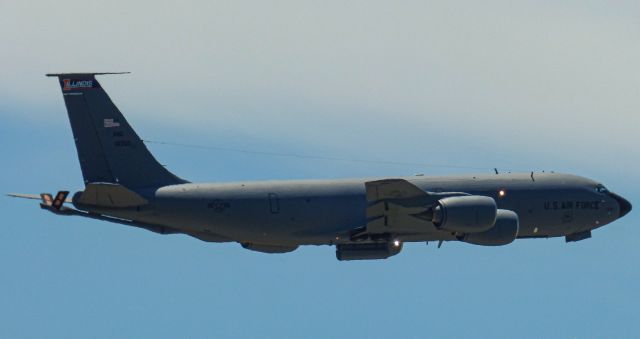 59-1466 — - KC-135 pulling out of a touch n go at Midamerica 