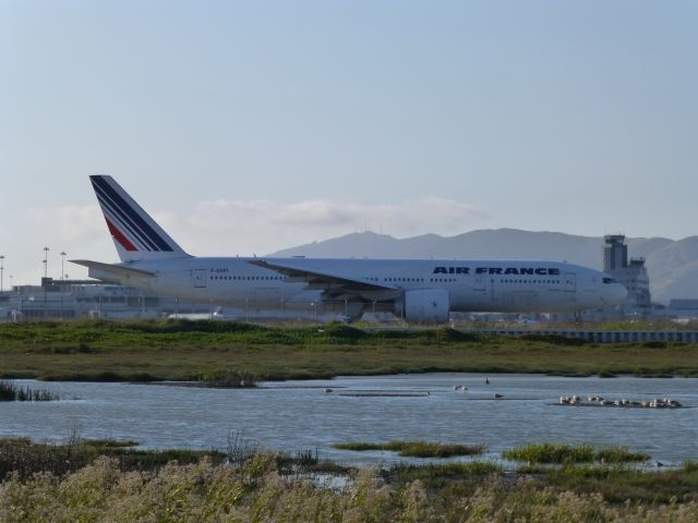 Boeing 777-200 (F-GSPI)