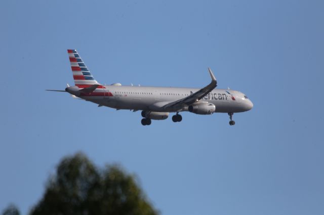 Airbus A321 (N167AN)