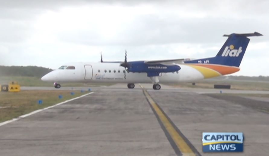 de Havilland Dash 8-300 (V2-LEV)