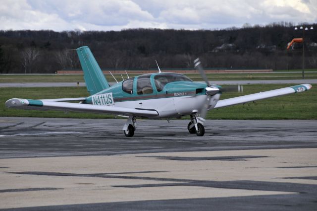 N411JS — - Seen at KFDK on 4/3/09.