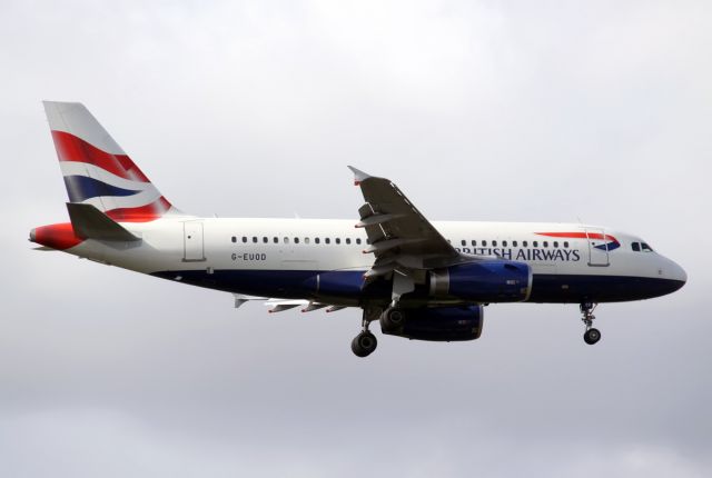 Airbus A319 (G-EUOD)