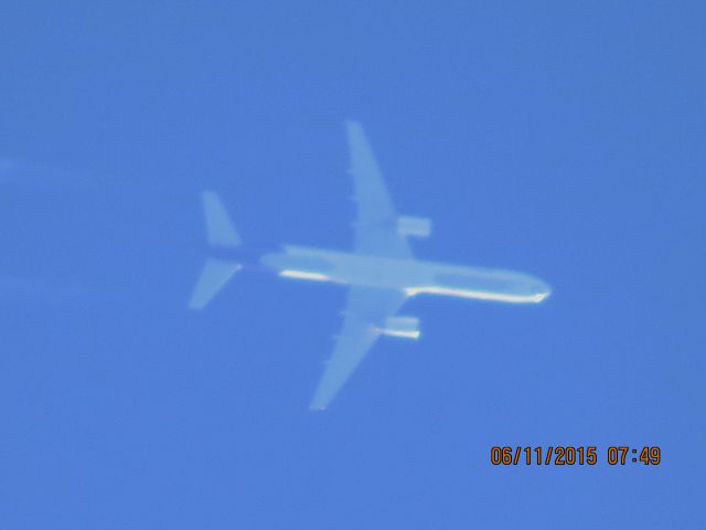 Boeing 757-200 (N953FD)