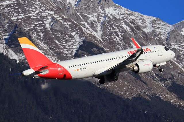 Airbus A320 (EC-NTA)