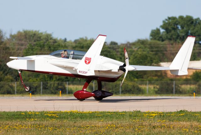 RUTAN Long-EZ (N13DF)