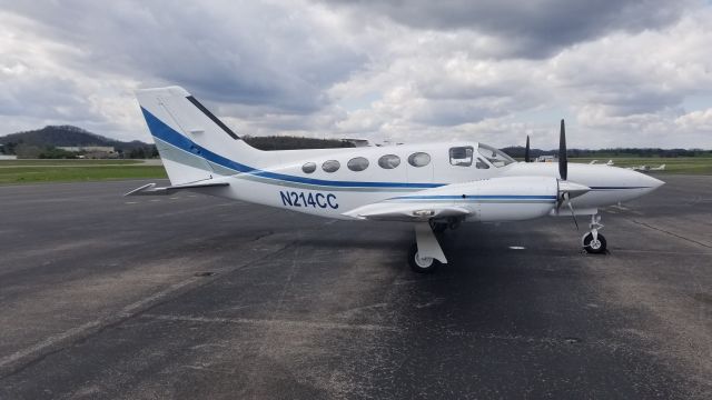 Cessna 421 (N214CC)