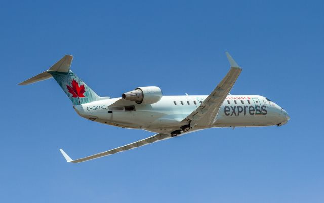 Canadair Regional Jet CRJ-200 (C-GKGC) - GGN7331 heads out to Nashville