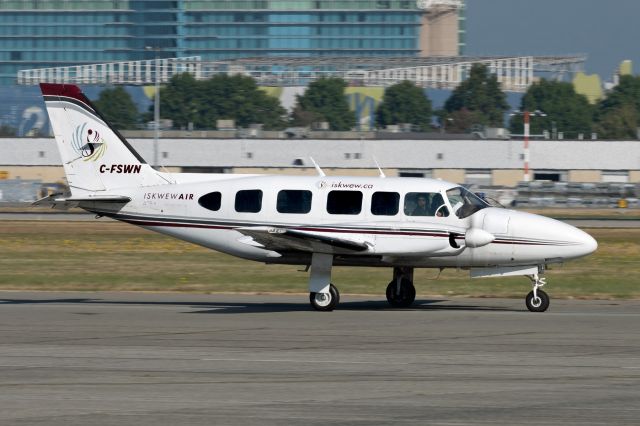 Piper Navajo (C-FSWN)