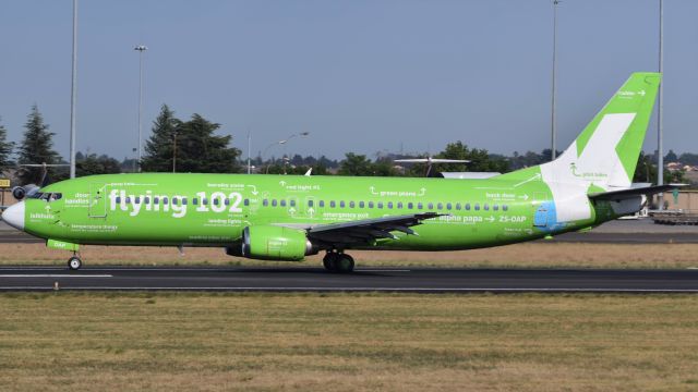 BOEING 737-400 (ZS-OAP)