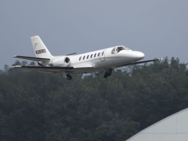 Cessna Citation V (N380RD) - Take off runway 16.