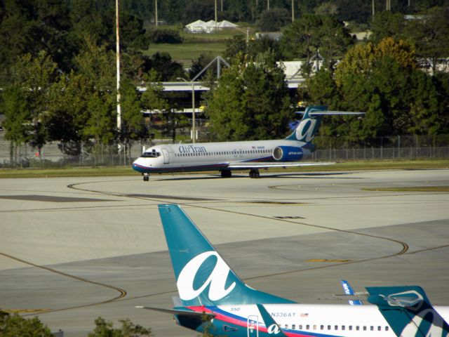 Boeing 717-200 (N958AT)