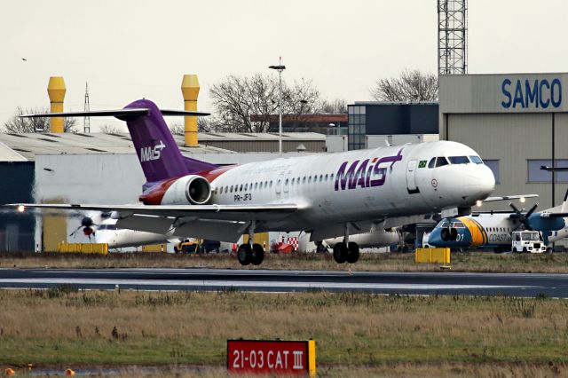 Fokker 100 (PR-JFO)