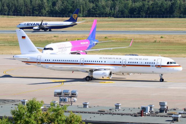 Airbus A321 (GAF1504)