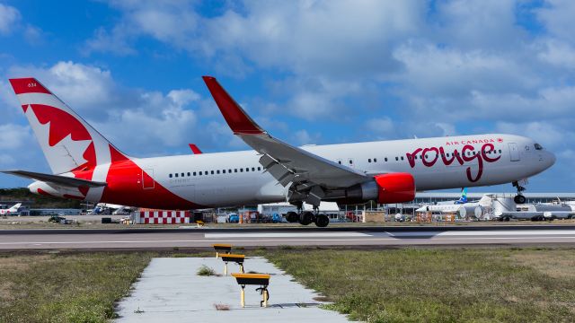 C-FMWV — - Air Canada Rouge landing st St Maarten.