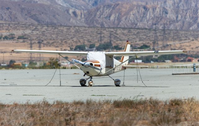 Cessna Skyhawk (N7278T)