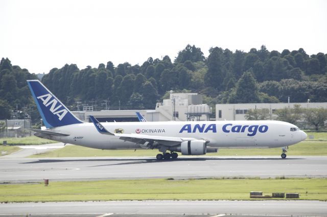 BOEING 767-300 (JA605F) - Landing at Narita Intl Airport R/W34L on 2017/09/15